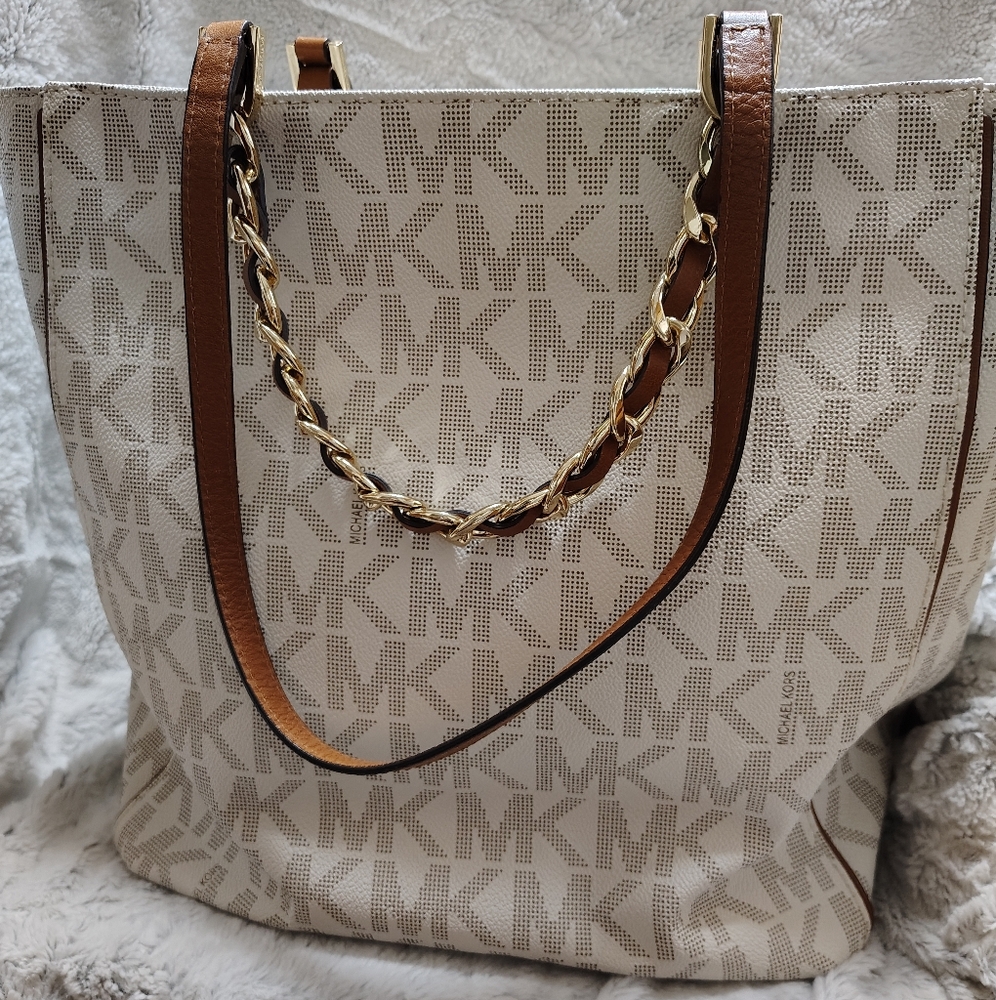 Michael Kors Harper North South Signature Large Vanilla & Brown Logo Tote Bag - Picture 3 of 9